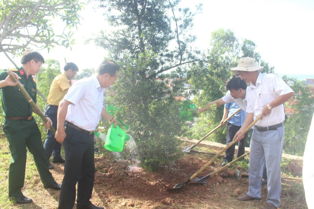 le phat dong_ngay moi truong the gioi_chuaanthai_nguoiphattu1.jpg
